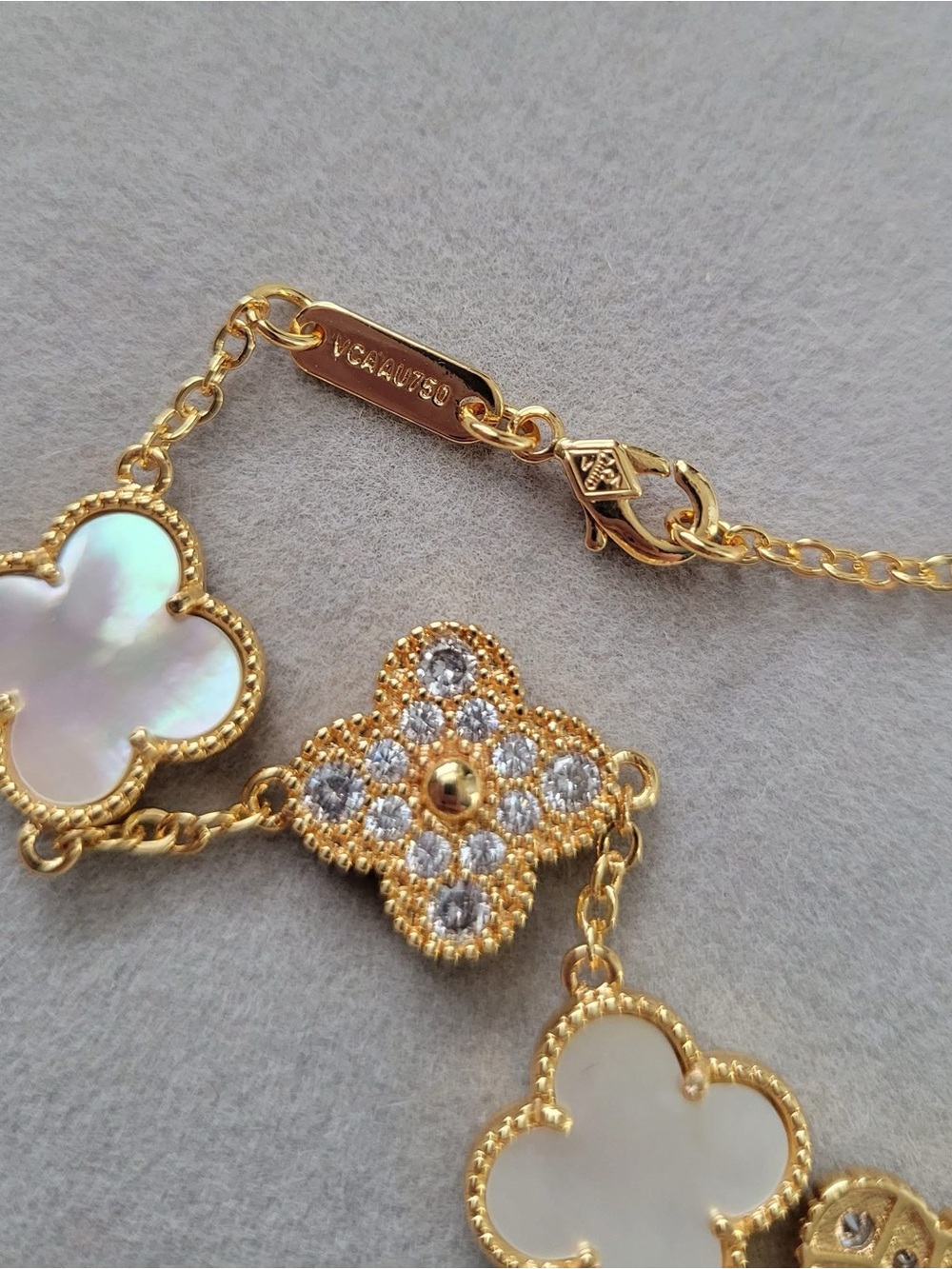 Gold Clover Motif Mother-of-Pearl & Crystal Bracelet - Picture 2 of 2